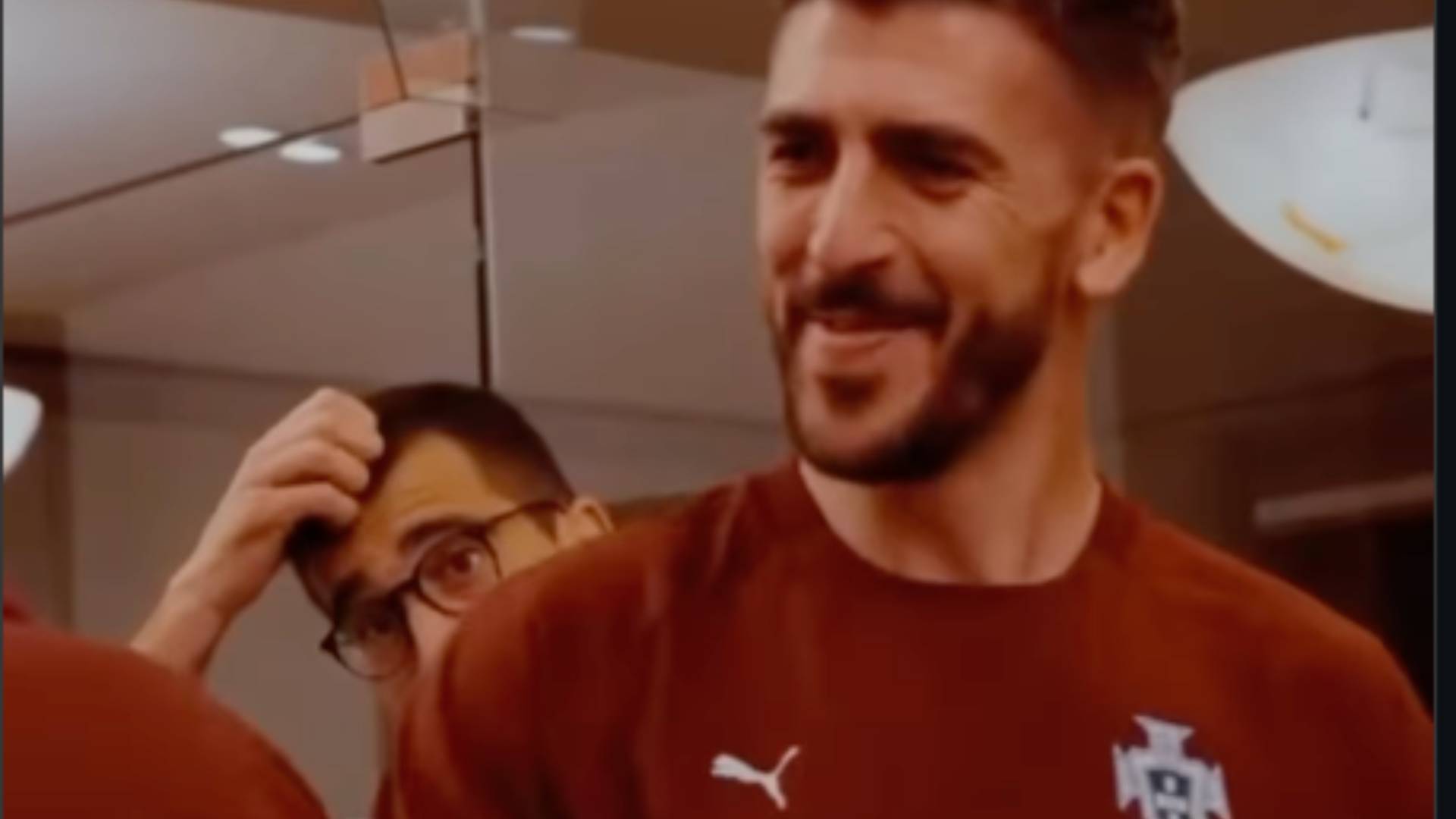 Paulinho llega a Cancún y se concentra con la Selección de Portugal previo al partido contra México (VIDEO)