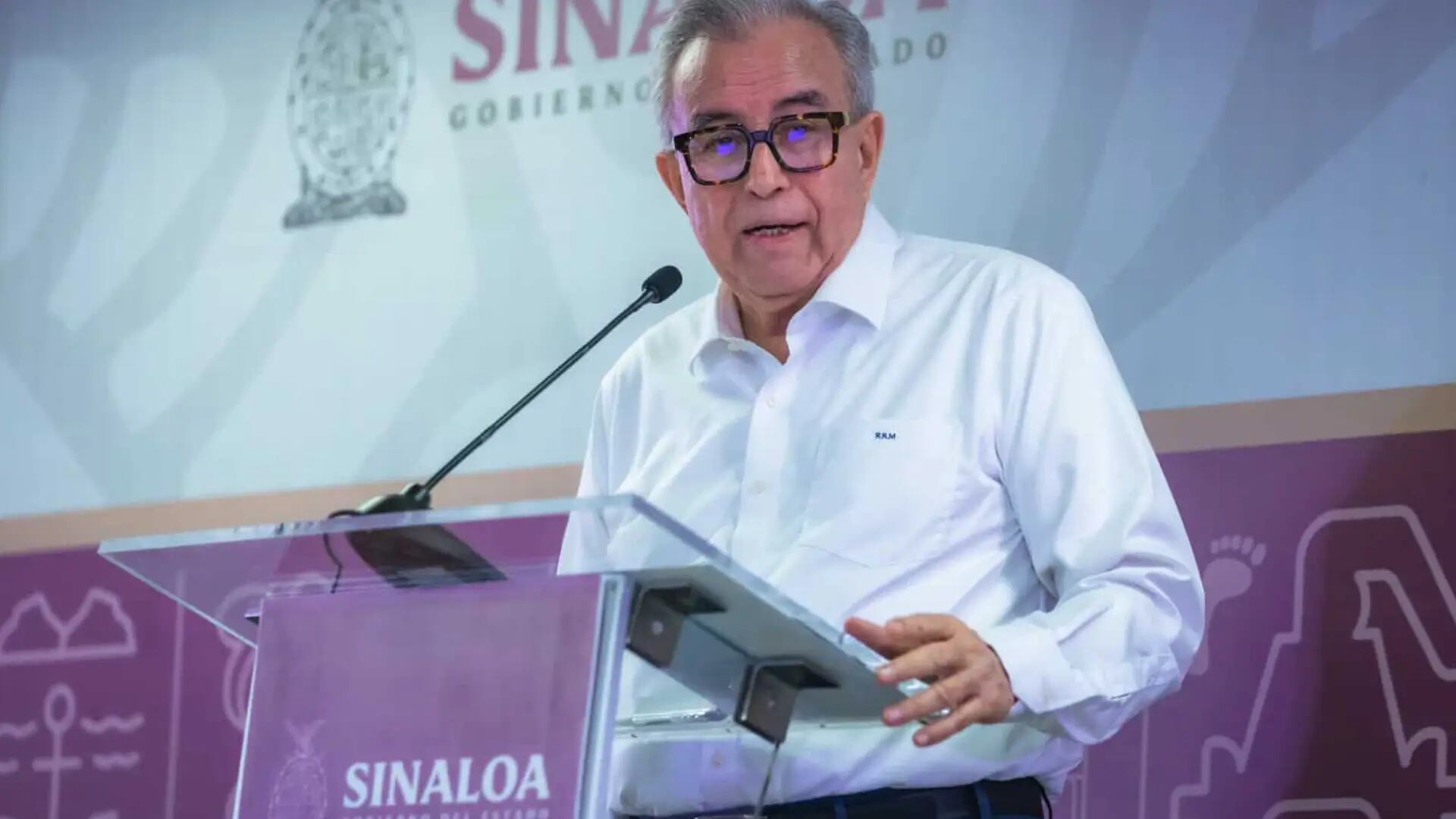 VIDEO: Rubén Rocha Moya reaparece en Palacio de Gobierno de Sinaloa; evadió preguntas sobre su regreso