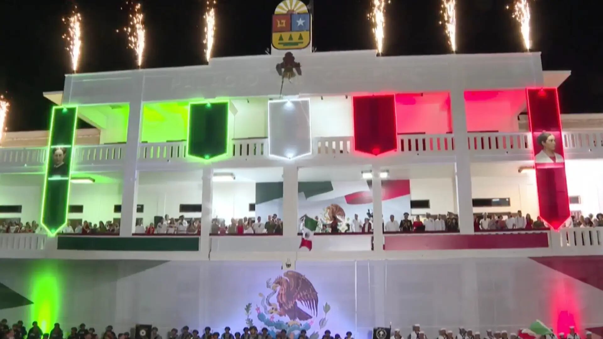 VIDEO: Mara Lezama da ‘El Grito de Independencia 2026’ desde Palacio de Gobierno en Chetumal